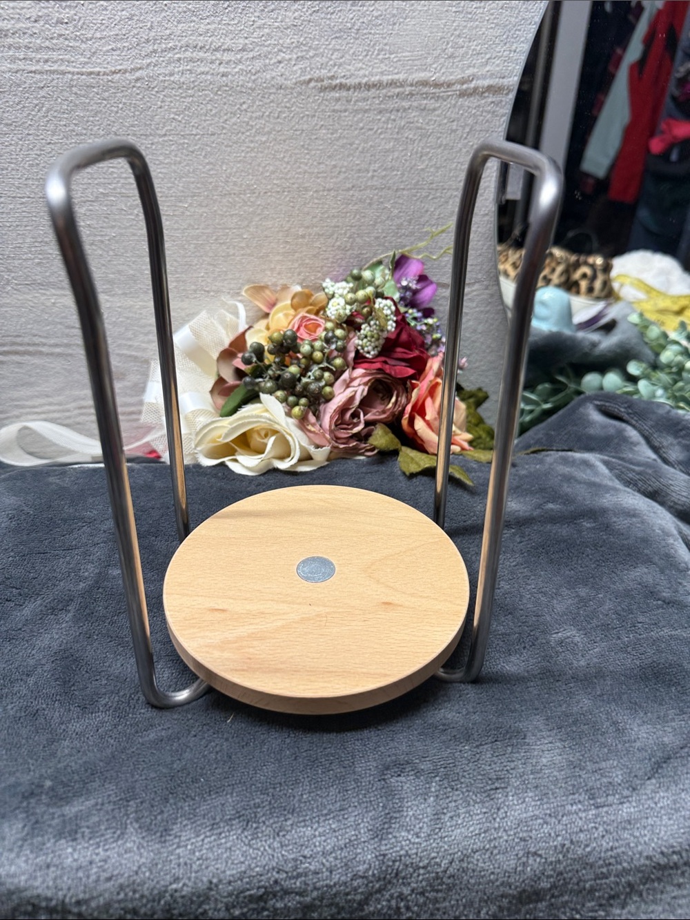 Ikea adjustable bamboo plate or paper towel holder.
